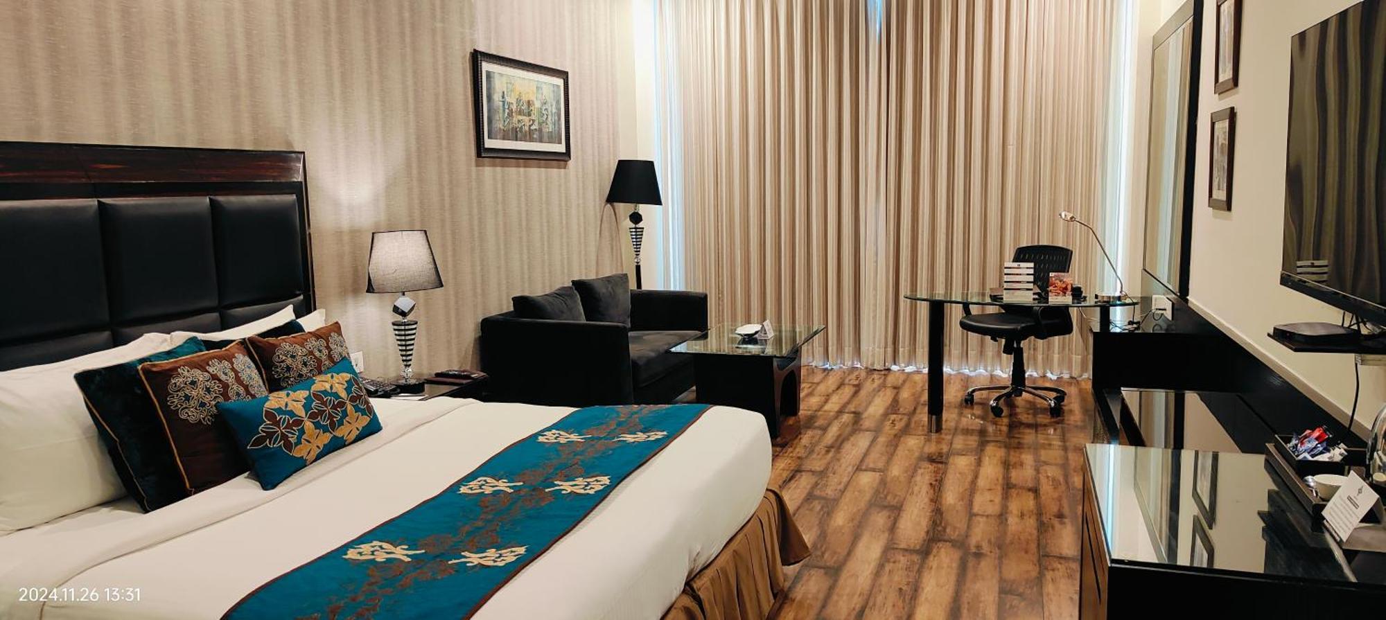 Marina- Shimla First Designer Boutique Hotel Экстерьер фото